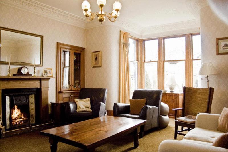 Grantown-on-Spey Dunallan Guest House מראה חיצוני תמונה